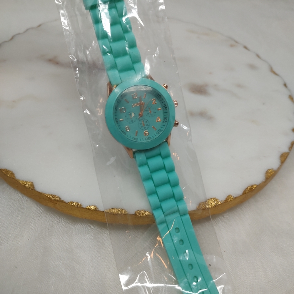 New Turquoise Silicone Women's Watch